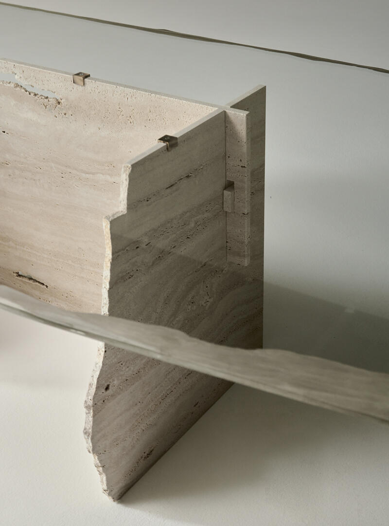Aniene Contemporary Table