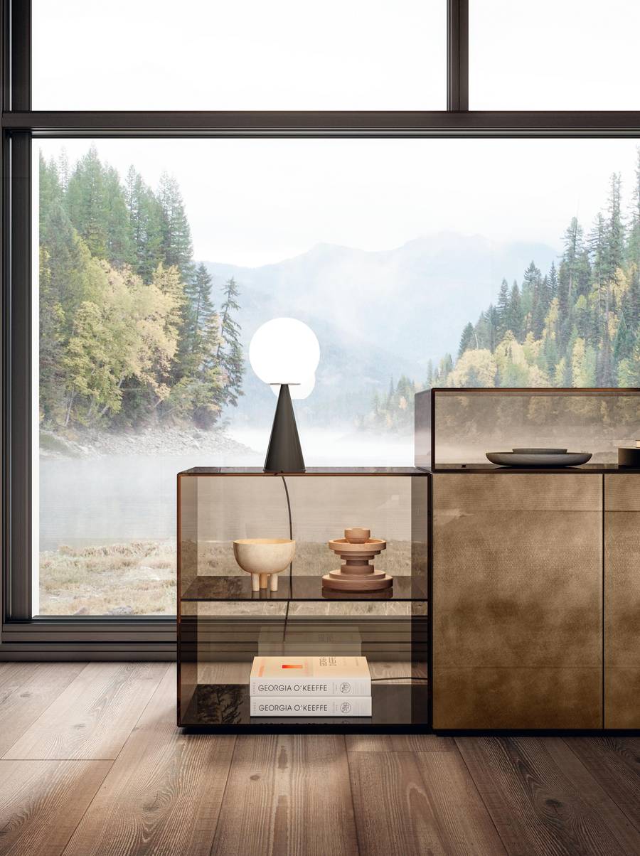 36E8 GLASS SIDEBOARD